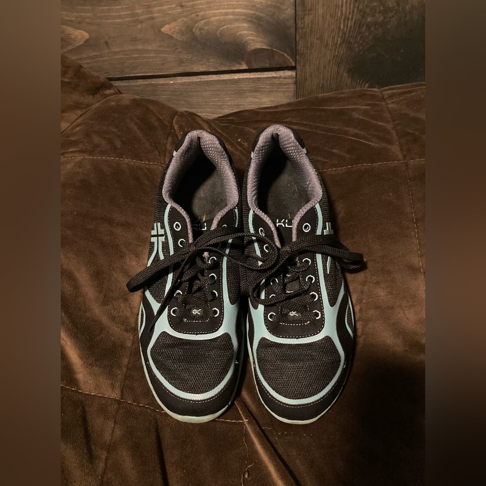 Kuru brand, size 9, blue and black, women’s athletic shoes - Picture 2 of 10